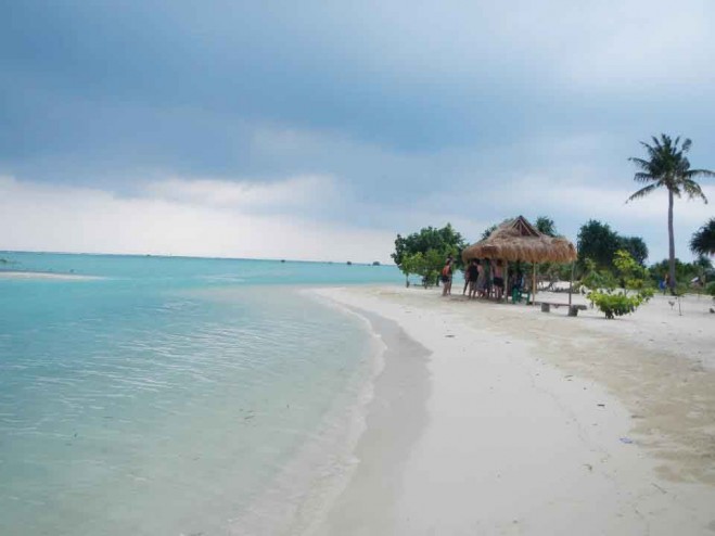 Kep Seribu , Pantai Pasir Perawan, Pulau Pari – Kepulauan Seribu : Pantai Pasir Perawan