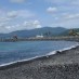 Maluku, : pasir hitam pantai goa
