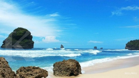 pasir putih Pantai Goa China - Jawa Timur : Pantai Goa Cina, Malang – Jawa Timur