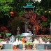 Bangka, : patung Dewi Kwan Im didampingi beberapa dewa