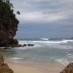 Sumatera Utara, : perpaduan ombak dan karang di pantai air cina