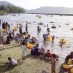Maluku, : ramainya wisatawan di pantai ulee Lheue