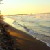 Lombok, : senja di pantai tirtamaya