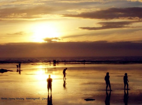 sunrise pantai sayang heulang - Jawa Barat : Pantai Sayang Heulang, Garut – Jawa Barat