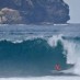 Lombok, : surfing di pantai jelengah