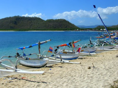 watersport di bangko bangko - Lombok : Pantai Bangko, Lombok – NTB