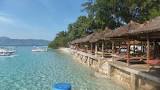 Jajaran Pendopo Di Pesisir Pantai Gili Meno - Bali & NTB : Gili Meno. Lombok – NTB