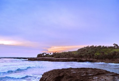 Keindahan Pantai Cicalobak - Jawa Barat : Pantai Cicalobak, Garut – Jawa Barat