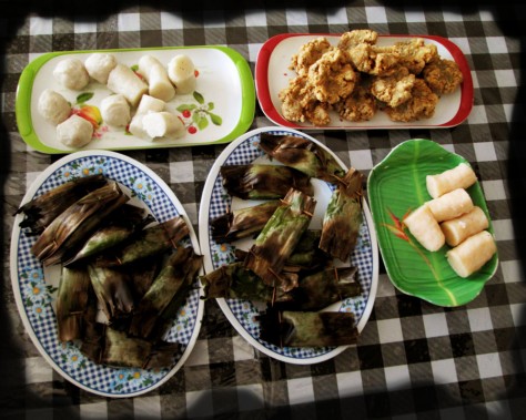 empek empek dan otak otak khas bangka - Bangka : Pulau Bangka – Sumatera selatan