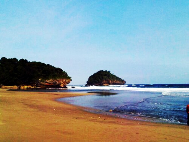 Jawa Timur , Pantai Kondang Iwak, Malang – Jawa Timur : Hamparan Pasir Pantai Kondang Iwak