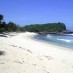 Papua, : hamparan pasir putih dipantai lenggoksono