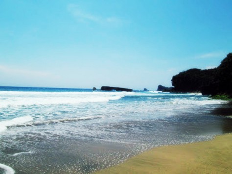 indahnya pantai kondang iwak - Jawa Timur : Pantai Kondang Iwak, Malang – Jawa Timur