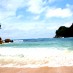 Maluku, : pantai pangi blitar