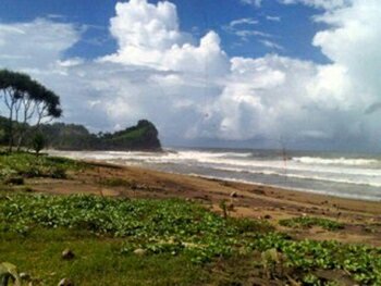 Jawa Timur , Pantai Wonogoro, Malang – Jawa Timur : Wpid Pantai Wonogoro Terletak Di Dusun Sukorejo
