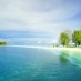 Papua, : Panorama Pantai Pulau Dodola
