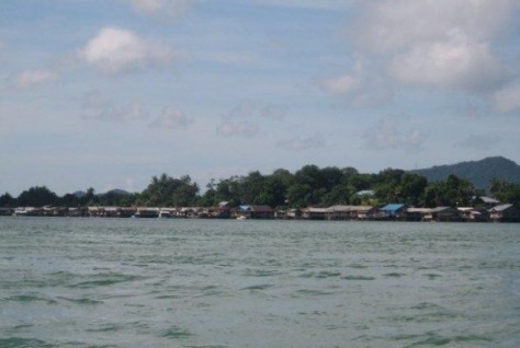 Kepulauan Riau , Pulau Buluh, Batam – Kepulauan Riau : Pemandangan Pulau Buluh Dari Perairan
