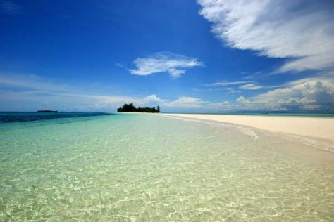 Pesona Pantai Pulau Dodola - Maluku : Pulau Dodola, Morotai – Maluku