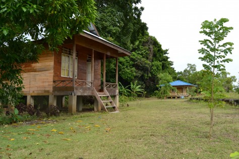 Gorontalo , Pulau Saronde, Gorontalo Utara – Gorontalo : cottage di pantai saronde