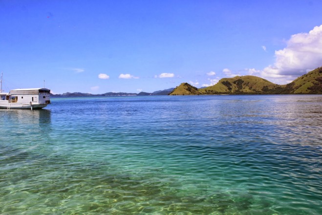 NTT , Pulau Sabolon, Flores – NTT : Jernihnya Air Laut Pulau Sabolon