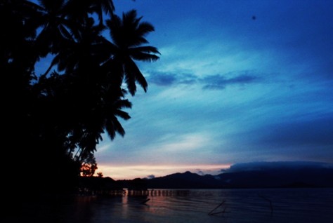 sunset di pulau Bacan - Maluku : Pulau Bacan, Halmahera Selatan – Maluku