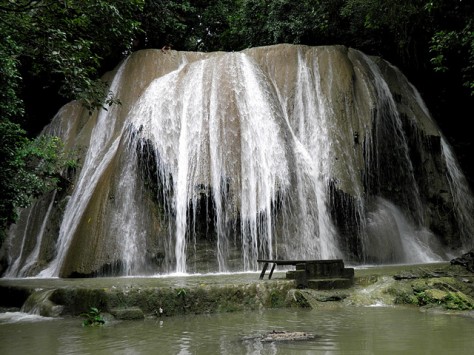 Sulawesi Tenggara , Pulau Buton – Sulawesi Tenggara : Air Terjun Tirta Rimba