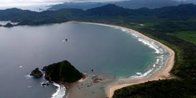 Panorama Pantai Pulau Merah - Jawa Timur : Pantai Pulau Merah, Banyuwangi – Jawa Timur