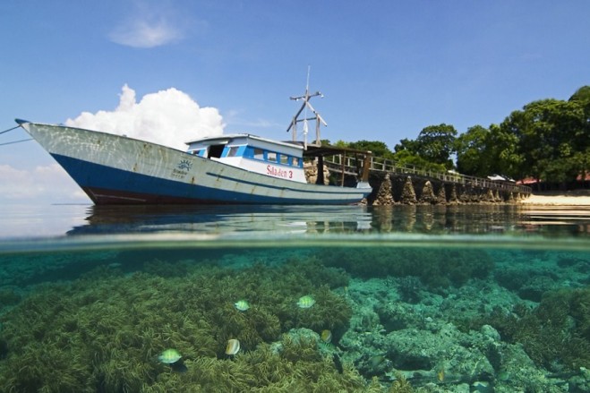 Sulawesi Utara , Pulau Siladen, Manado – Sulawesi Utara : Air Laut Pulai Siladen Yang Sebening Kaca