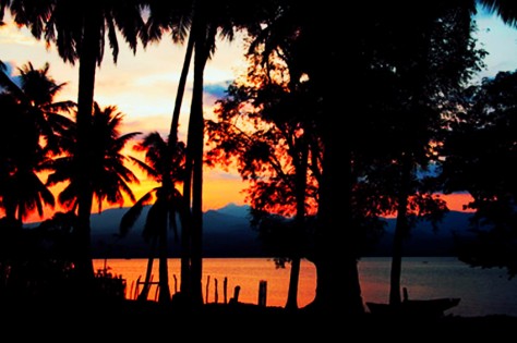 Bali & NTB , Teluk Bima, Sumbawa – NTB : suasana senja di teluk bima