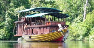 Kalimantan Tengah , Pulau Kaja, Palangkaraya – Kalimantan Tengah : Perahu Transportasi Ke Pulau Kaja